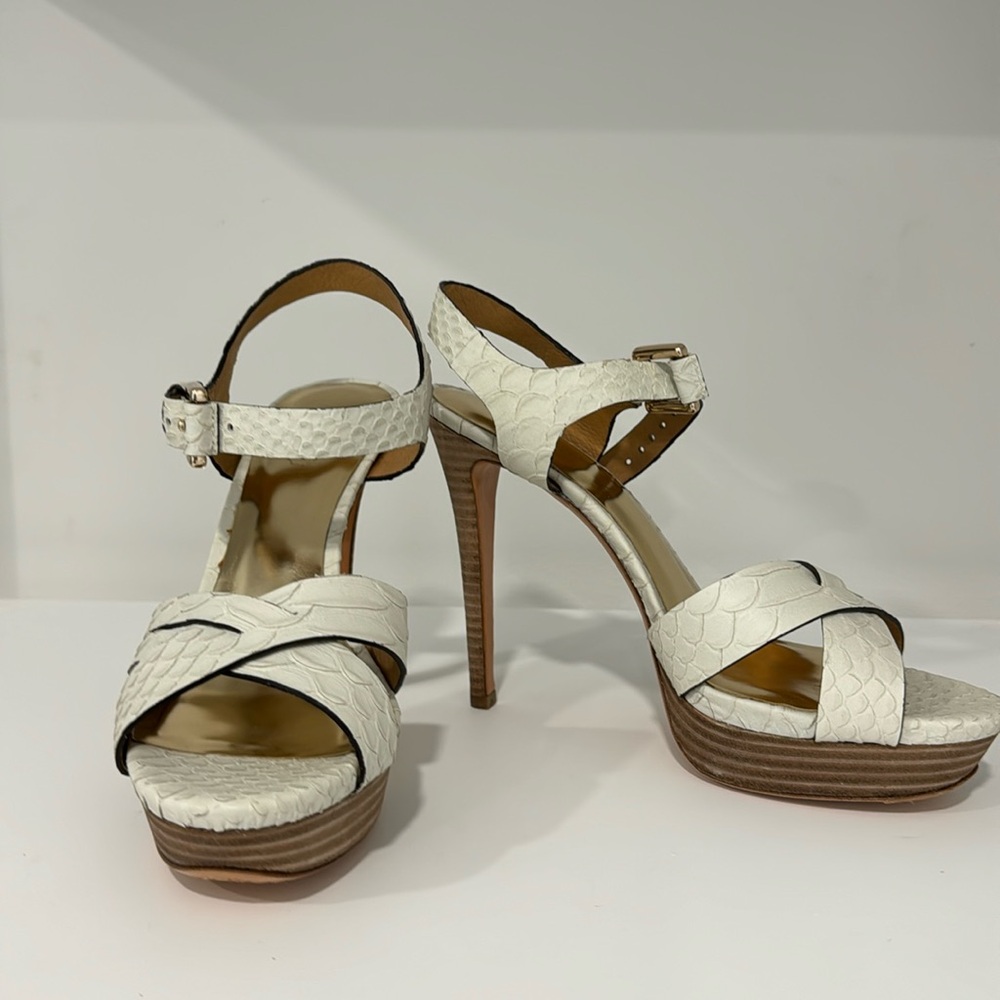 Coach Dani Pump 8M